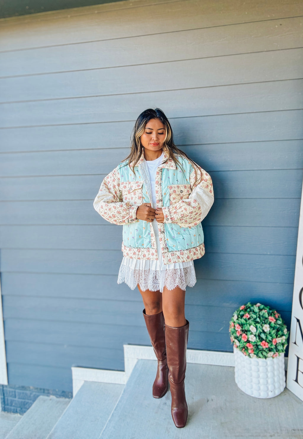 Long sleeve floral print color block quilted woven jacket