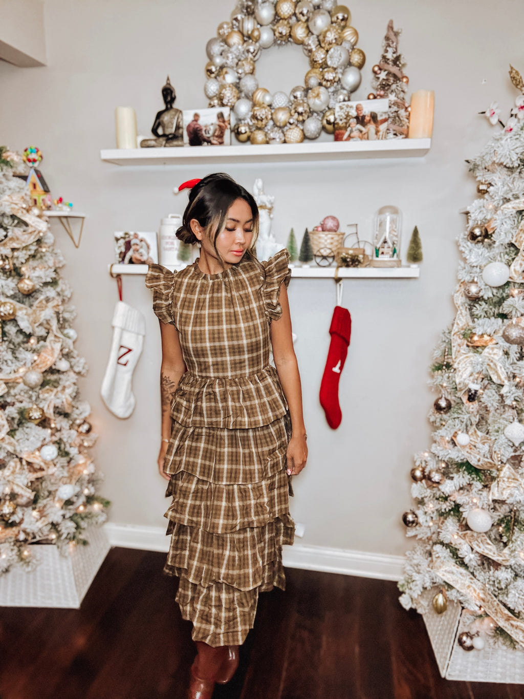 Plaid round neck ruffles cap sleeve midi dress